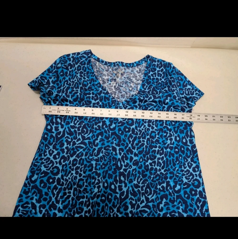 Lilly Pulitzer Etta V Neck Cotton Top S Leopard Beach Summer #11 - Picture 8 of 9
